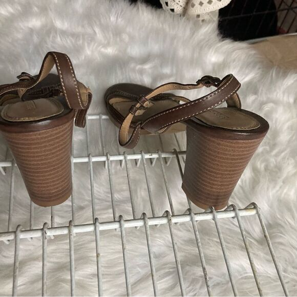 Delicate Strappy Brown Heel Sandals women size 9 EUC - Picture 5 of 10